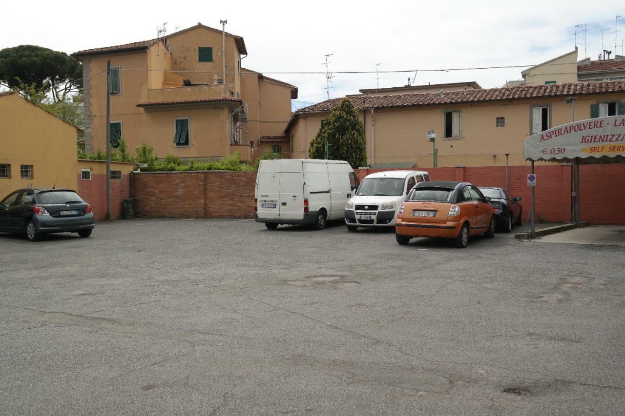 Hotel Houston Livorno - Struttura Esclusivamente Turistica - Not For Business Or Workers Exterior foto