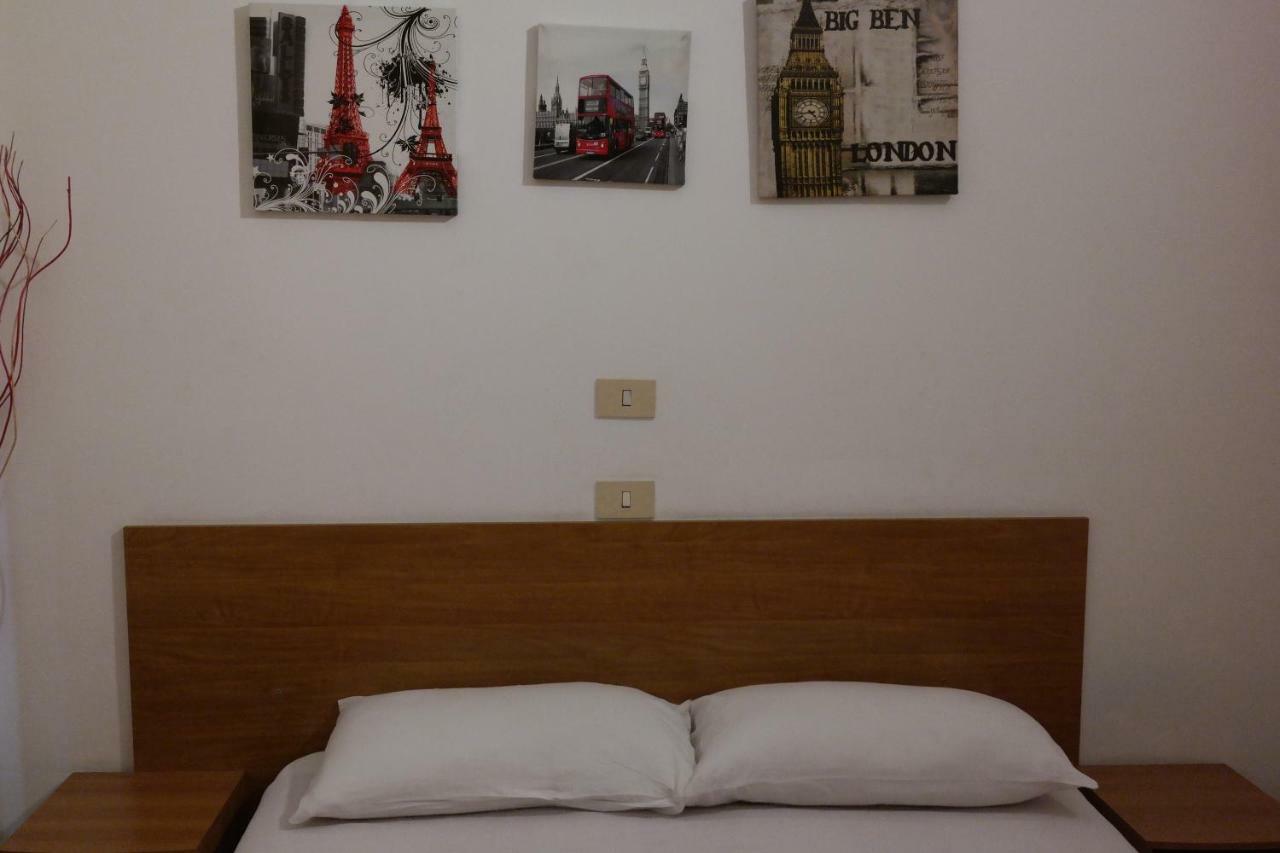 Hotel Houston Livorno - Struttura Esclusivamente Turistica - Not For Business Or Workers Exterior foto