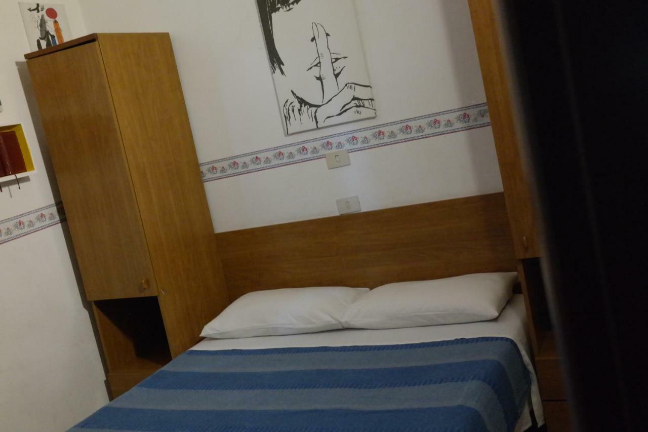 Hotel Houston Livorno - Struttura Esclusivamente Turistica - Not For Business Or Workers Exterior foto