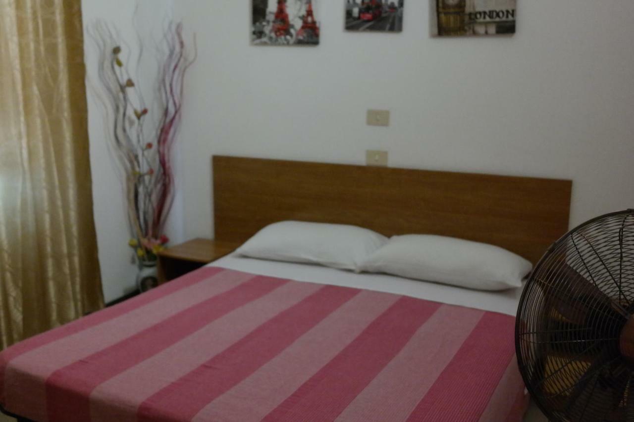 Hotel Houston Livorno - Struttura Esclusivamente Turistica - Not For Business Or Workers Exterior foto