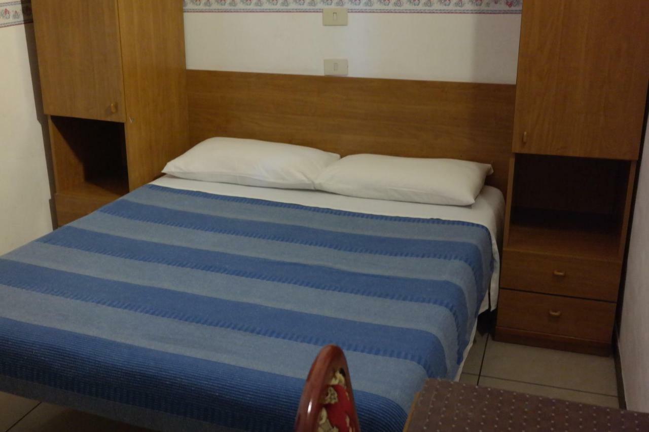 Hotel Houston Livorno - Struttura Esclusivamente Turistica - Not For Business Or Workers Exterior foto